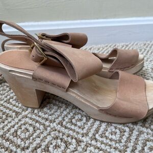 Bryr Tan Leather Clogs Size 39